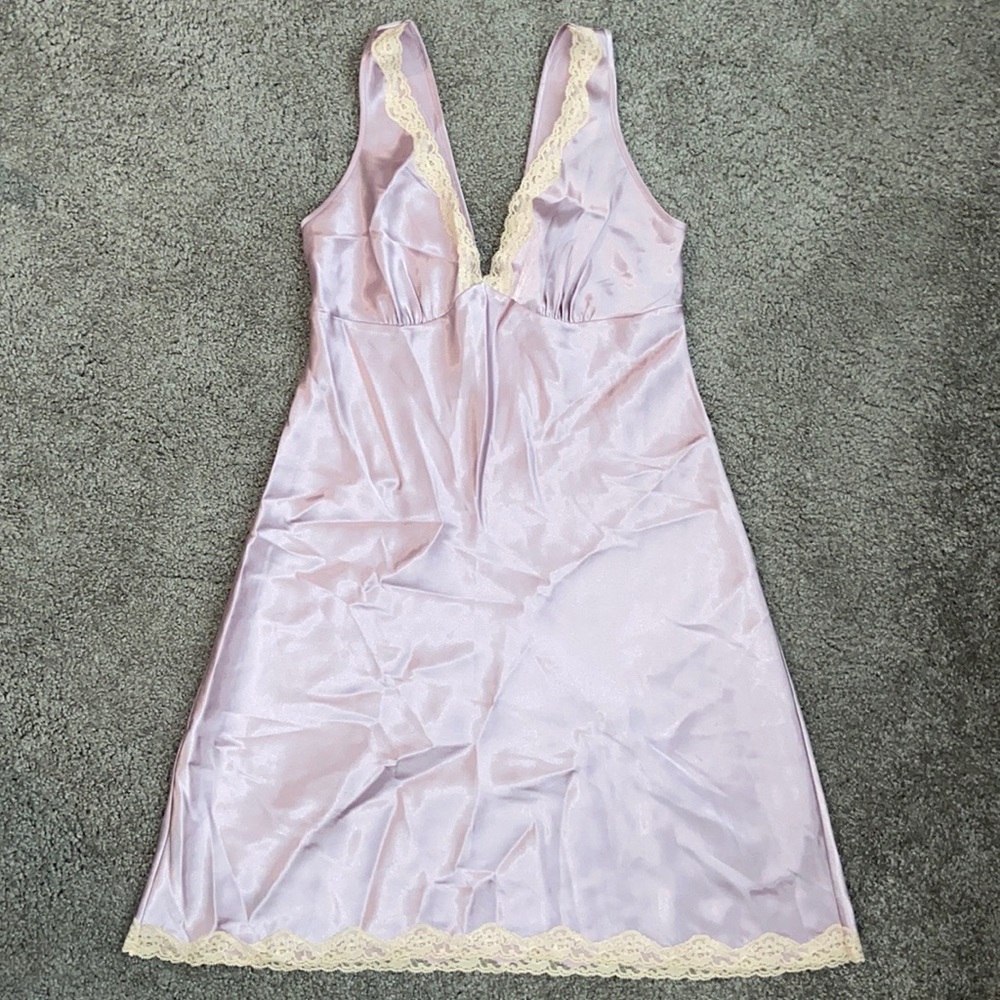 Victoria’s Secret Lace Trim Satin Slip Size M